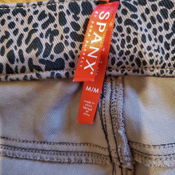 SPANX leopard jeggings pants size medium - Picture 3 of 6